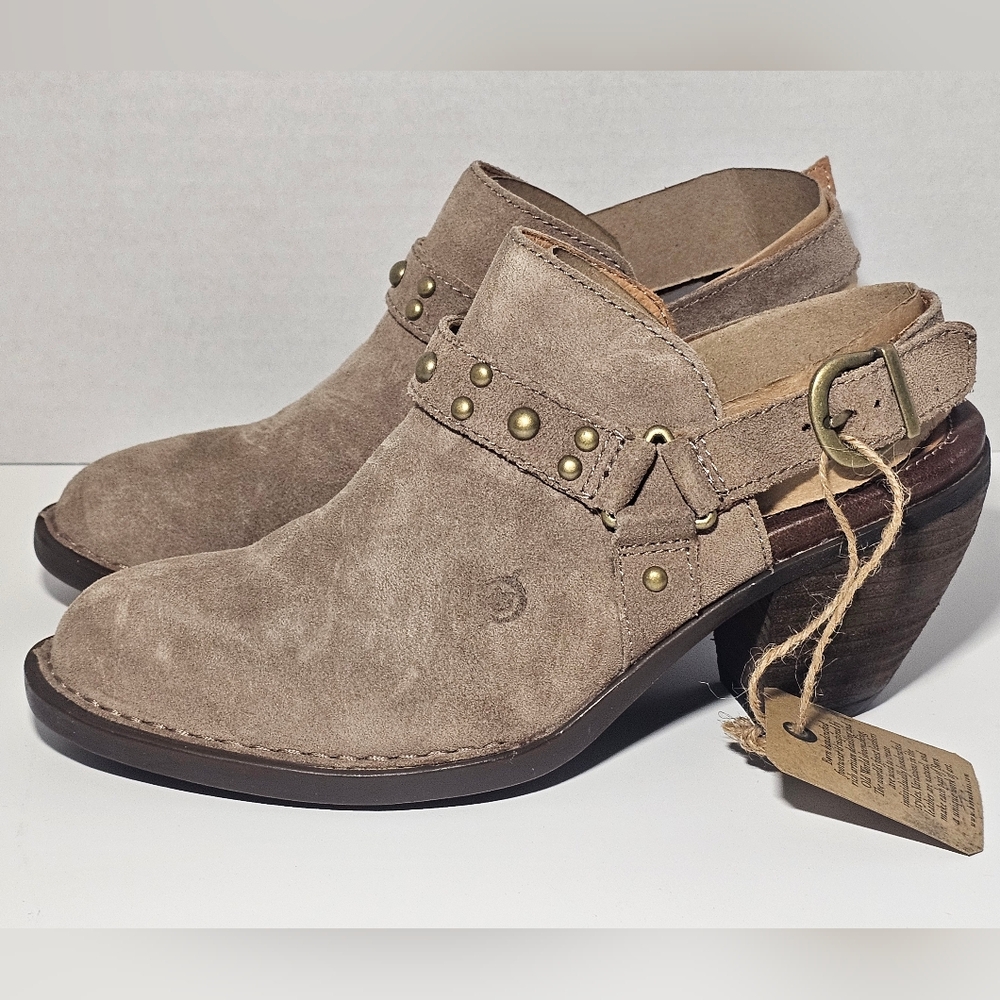 Born Shoes NIB Size 6